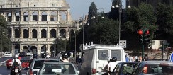 El Coliseo de Roma en peligro