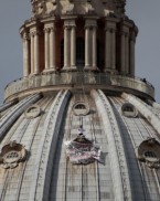 Colgado de la Cúpula de la Basílica San Pedro