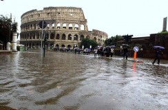 La crecida del Tíber inunda Roma