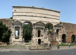 La Porta Maggiore de Roma