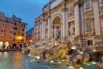 ¿Hace falta recordarlas? No importa, nos encanta Roma y nos gusta hablar de ella. Así que si necesitas razones para viajar a Roma, te diremos que la capital italiana es uno de los grandes destinos turísticos del mundo, la Ciudad Eterna, cuna del arte, museo al aire libre, escenario de mitos y leyendas, ciudad abierta y hospitalaria, llena de encantos y rincones secretos.